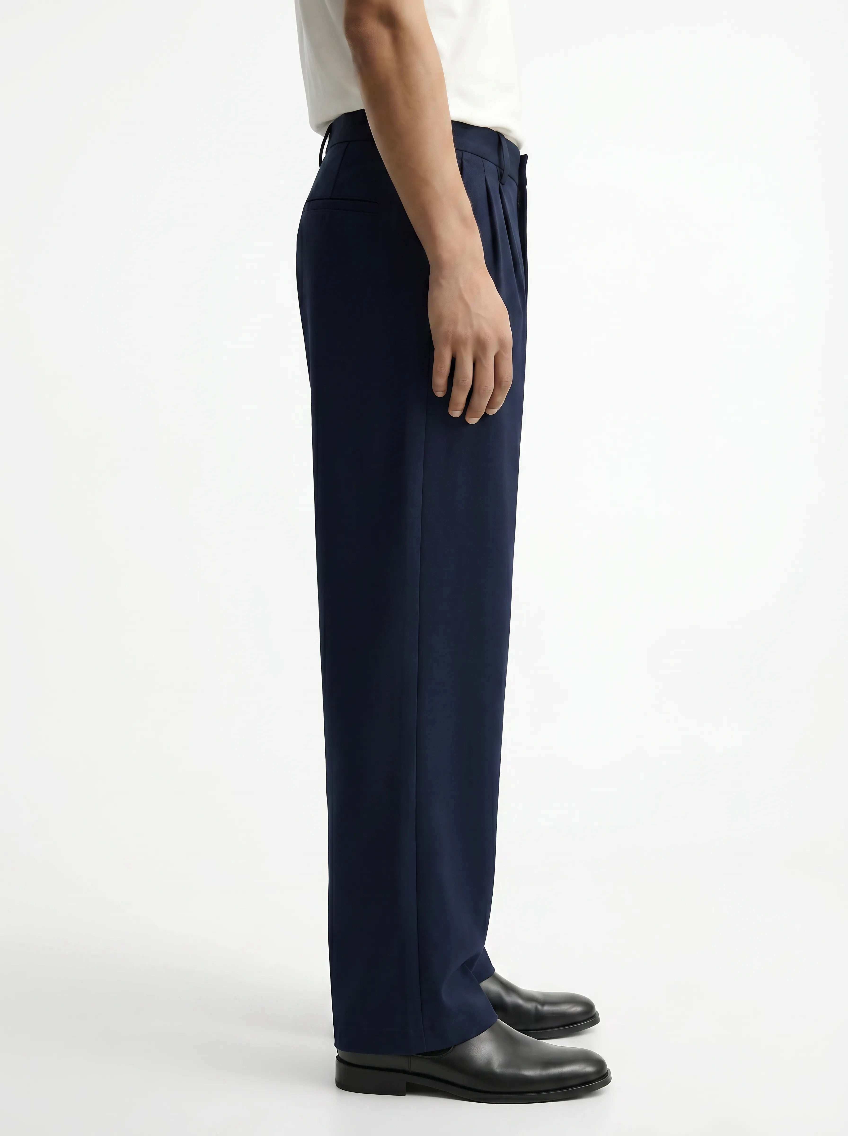 Navy Blue Stretch Pants for Classic and Comfortable Streetwear