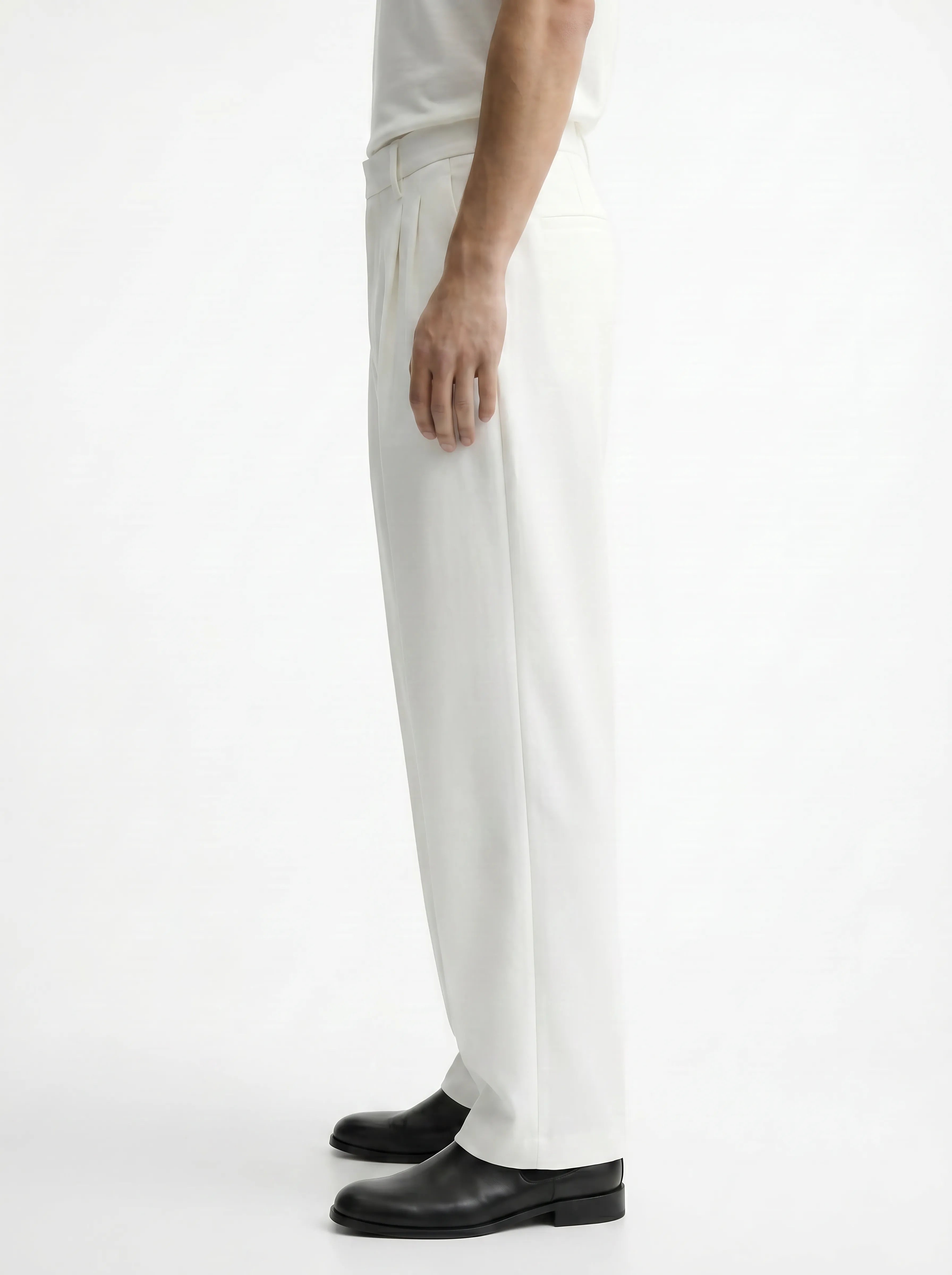 Ivory White Stretch Pants for Clean and Comfortable Streetwear