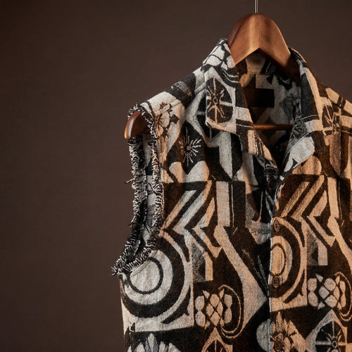 Graphic Illusion Jacquard Vest