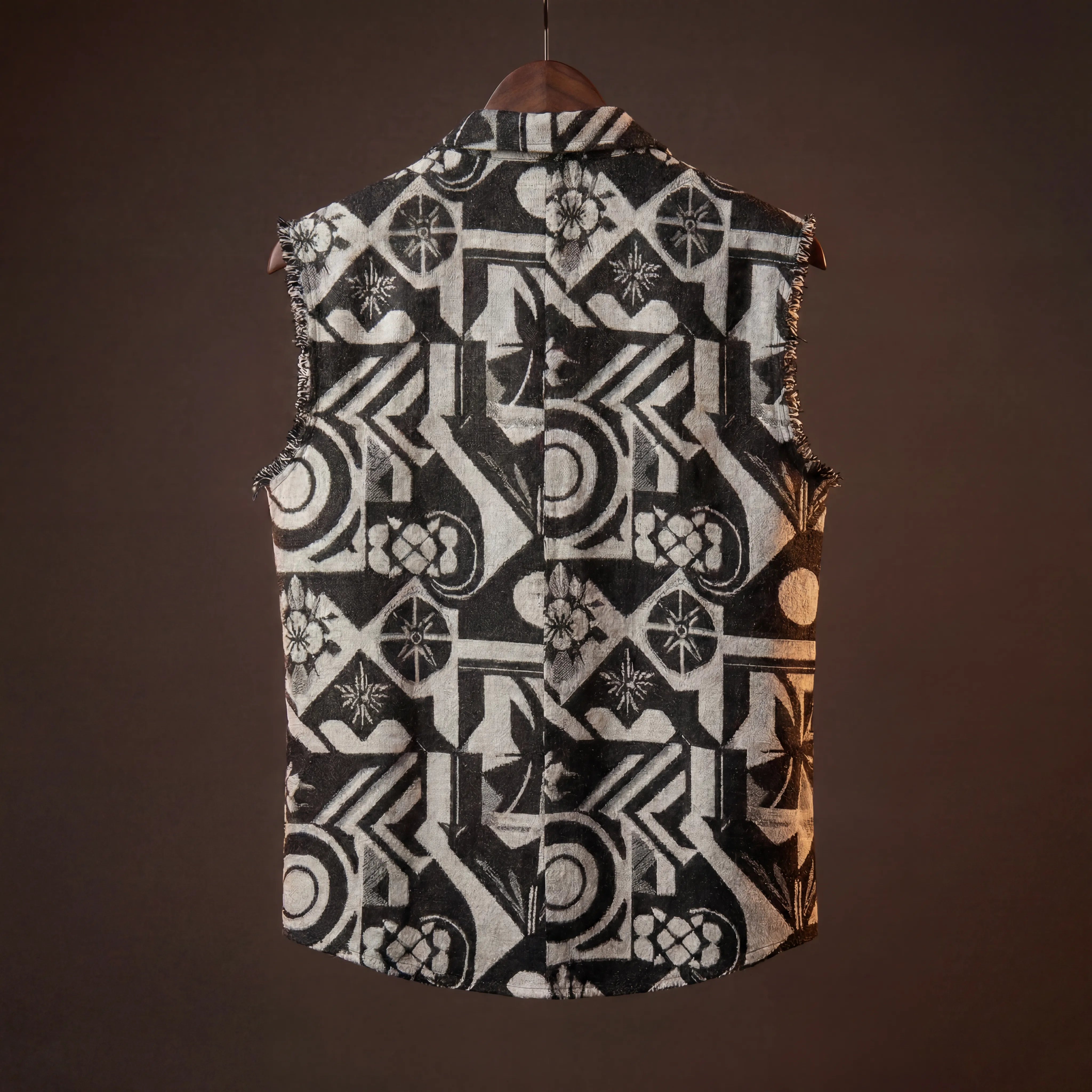 Graphic Illusion Jacquard Vest