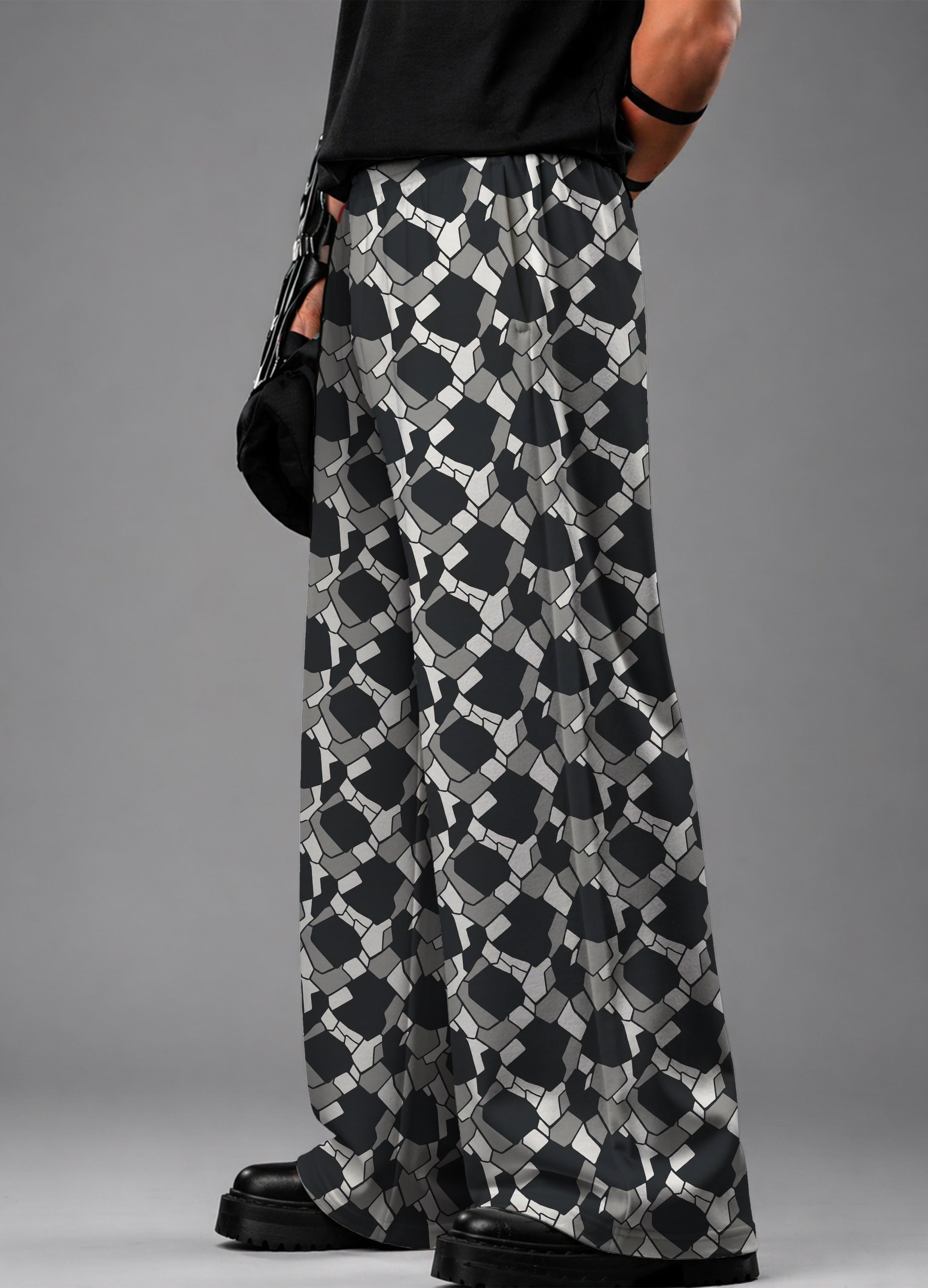 Geometric Printed Baggy Pants